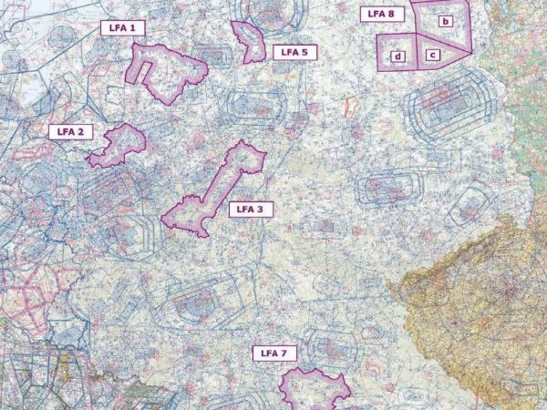 Bekanntmachung über Tiefflüge mit militärischen Luftfahrzeugen